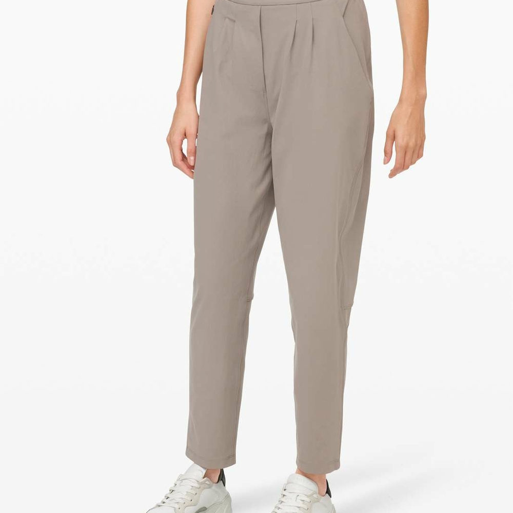 Lululemon Essential High-Rise Trouser